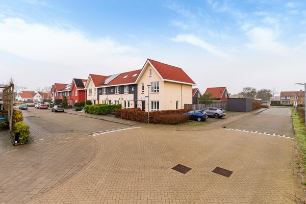 Foto - Te koop: Duurzame hoekwoning in kindvriendelijke wijk!